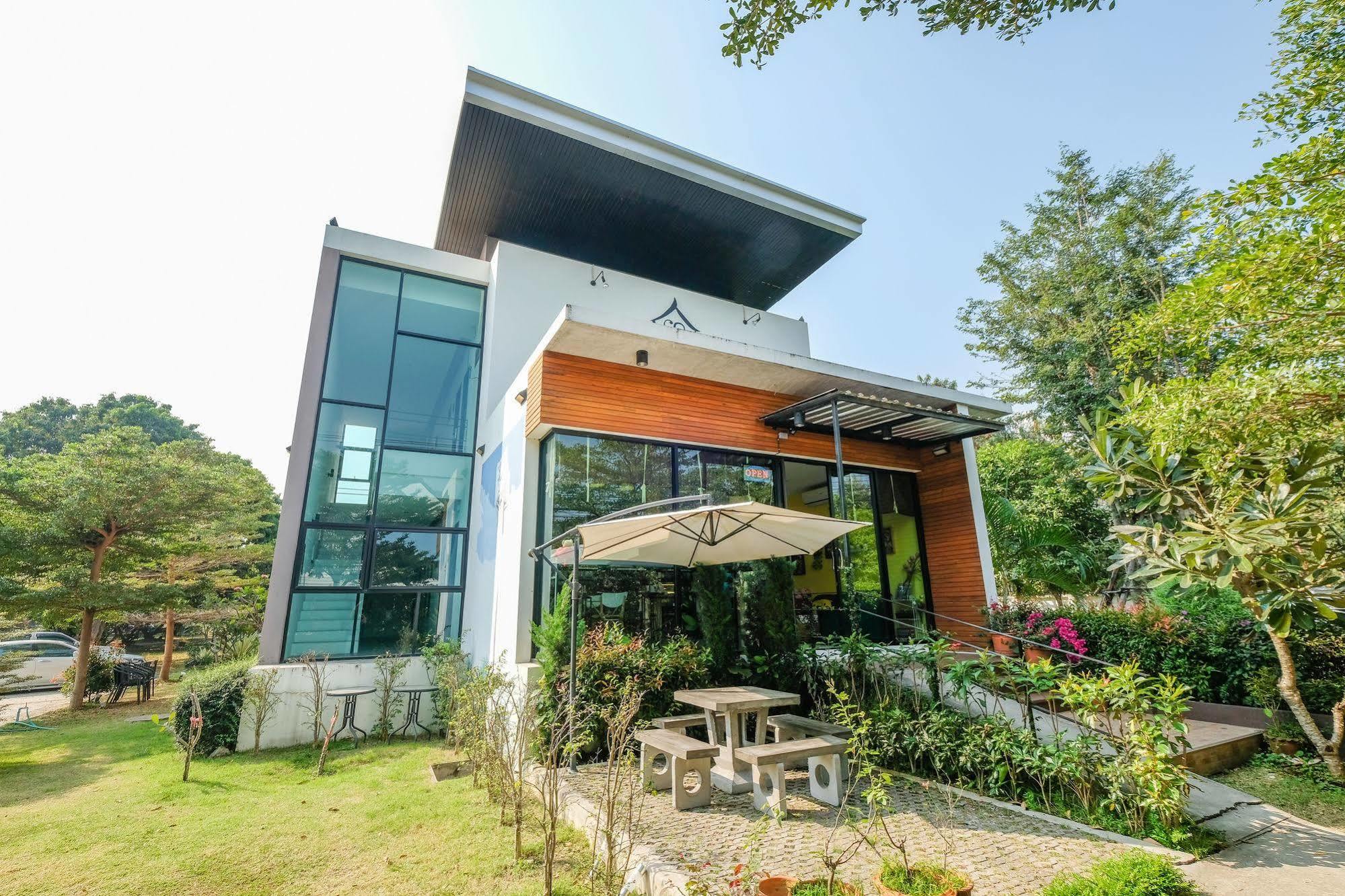Haak Boutique Hotel Chiang Mai Exterior photo
